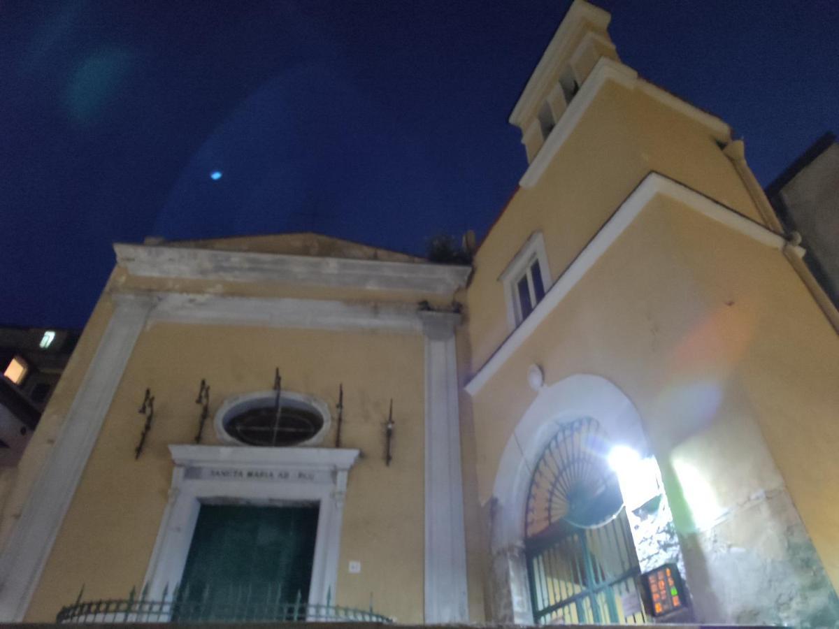 Casetta Al Vomero Napoli Bagian luar foto